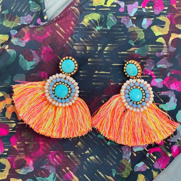 NEIMAN MARCUS Hand Beaded Fringe Statement Earrings - Picture 4 of 15